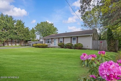 Back on the Market!! Tucked at the end of a dead-end street on a - photo 4