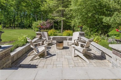 Experience nearly 4,000sf of exceptional living space in this - photo 5