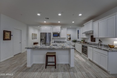 Experience luxury living in the prestigious Trilogy at Verde - photo 11