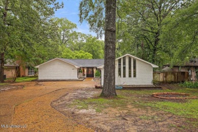 Lake Home Sale Pending in Brandon, Mississippi