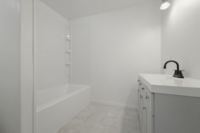 Recently updated 2 bedroom, 1 bathroom, Single Family Home in - photo 12
