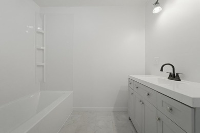Recently updated 2 bedroom, 1 bathroom, Single Family Home in - photo 13