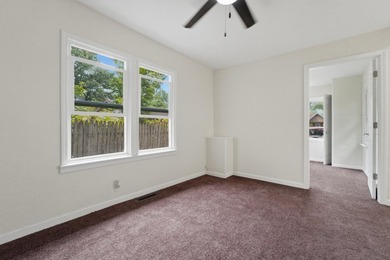 Recently updated 2 bedroom, 1 bathroom, Single Family Home in - photo 17