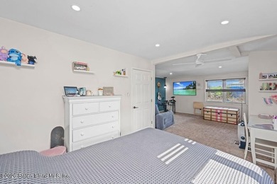 Beautifully maintained smart two-family home in a prime - photo 17