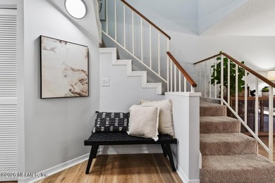 Welcome to this recently updated two-bedroom, two and a half - photo 18