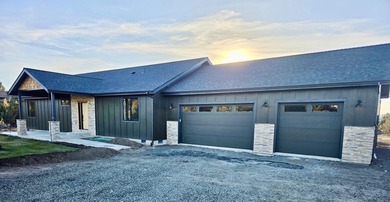 Prineville Reservoir Home For Sale in Prineville Oregon