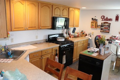 Motivated Seller! Perfect Opportunity to get into the Rental - photo 31