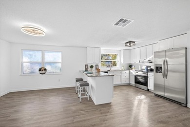 Virtually Staged. SIGNIFICANT PRICE REDUCTION ..... WOW WOW WOW - photo 33