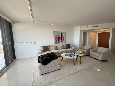 Stunning 16th-Floor Residence with Panoramic South Views Enjoy - photo 4