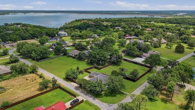 Welcome to Lake Texoma and your Dream Home....Located near the - photo 39