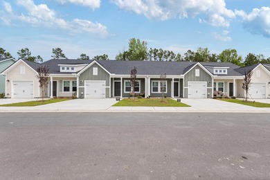 This beautifully designed 3 bedroom, 3 full bath townhome-style - photo 6
