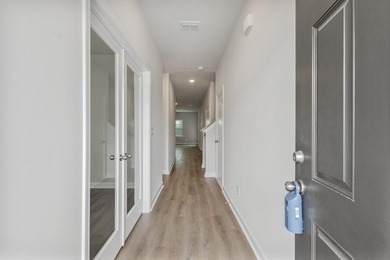 This beautifully designed 3 bedroom, 3 full bath townhome-style - photo 10