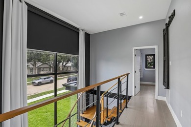 NEW IMPROVED PRICE ADJUSTMENT ON THIS BEAUTIFUL LUXURY HOME WITH - photo 6