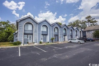 This is a rare find, a true townhouse with NO HOA FEES! within - photo 1