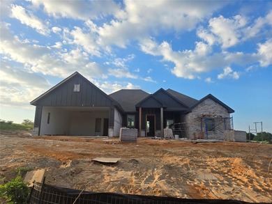 Hideaway Lake Home For Sale in Lindale Texas