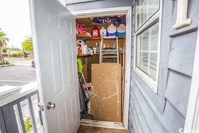 This is a rare find, a true townhouse with NO HOA FEES! within - photo 4