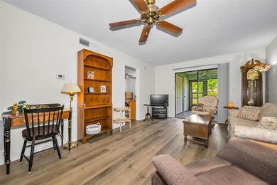 Freshly painted. all neutral creamy white! and all NEW flooring - photo 8