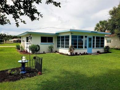 Welcome to easy Florida living! This 2-bed, 2-bath home sits in - photo 6