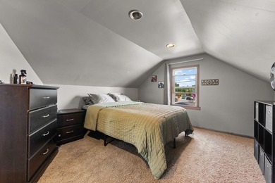 Welcome home to this charming 3-bedroom gem, perfectly situated - photo 13