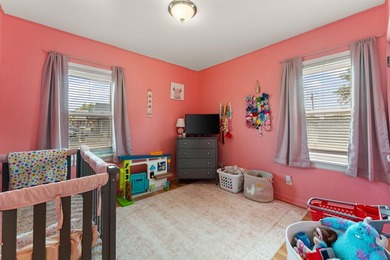 Welcome home to this charming 3-bedroom gem, perfectly situated - photo 15