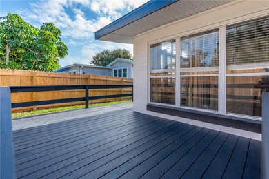Beachside luxury awaits in this sought-after Ormond Beach - photo 6