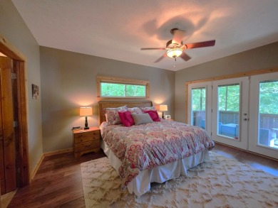 HUGH PRICE REDUCTION! NOW $599,000! Waterfront- 2 Docks - photo 14