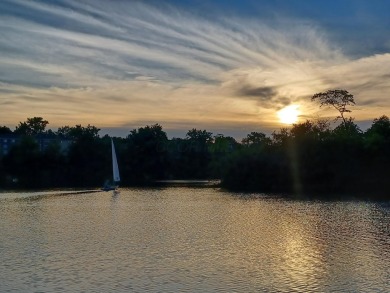 Lake Condo For Sale in Columbus, Ohio