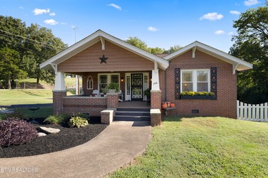 Melton Hill Lake Home For Sale in Clinton Tennessee