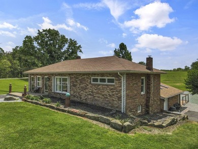 Welcome to the heart of the Hocking Hills--where privacy, views - photo 6