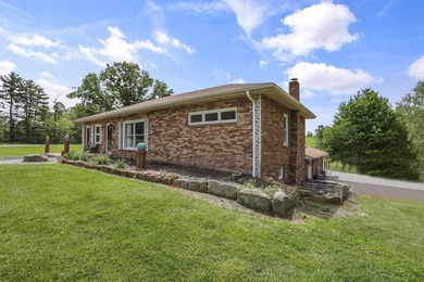Welcome to the heart of the Hocking Hills--where privacy, views - photo 7