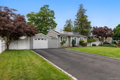 Welcome to 1032 Thompson Dr - a meticulously maintained - photo 2
