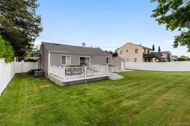 Welcome to 1032 Thompson Dr - a meticulously maintained - photo 5