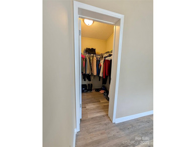Looking for a little extra space? This inviting 3BR/2BA home in - photo 6