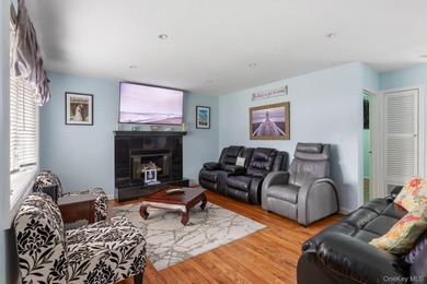 Welcome to 1032 Thompson Dr - a meticulously maintained - photo 6