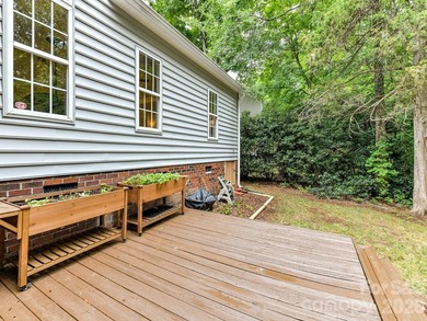 Stunning brick-front home in coveted Somerset, zoned for - photo 32