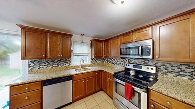 Welcome to 27 Amherst Road, a beautifully maintained ranch - photo 7