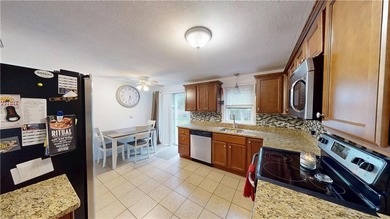 Welcome to 27 Amherst Road, a beautifully maintained ranch - photo 10