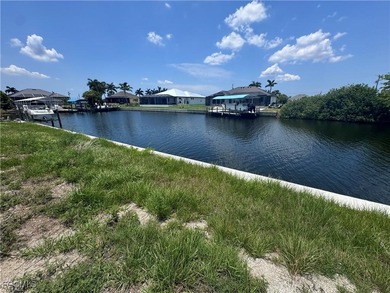 Cape Coral Lakes Area Lot For Sale in Cape Coral Florida