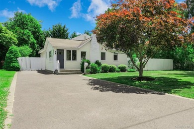 LOW TAXES!!! Welcome to this beautifully maintained 3-bedroom - photo 4