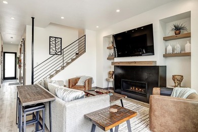 Elevated mountain living awaits in this beautifully built - photo 8