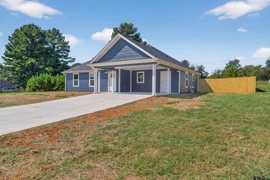 Lake Palestine Home For Sale in Bullard Texas