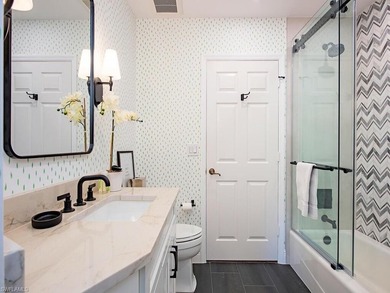Gorgeous home totally renovated in a comfortable transitional - photo 13