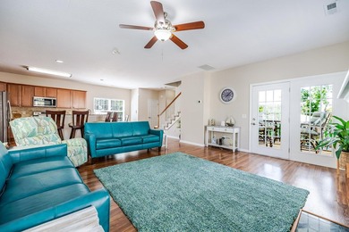 ELEVATOR ACCESS TO ALL THREE LEVELS! Welcome to 27 Palmas Drive - photo 4