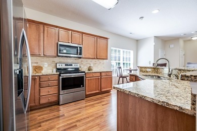 ELEVATOR ACCESS TO ALL THREE LEVELS! Welcome to 27 Palmas Drive - photo 8