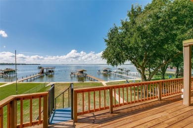 Cedar Creek Lake Home For Sale in Mabank Texas