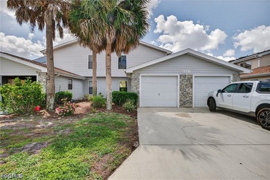 Welcome to your new home in Fort Myers! Don't miss out on this - photo 1