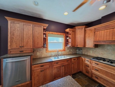 HUGH PRICE REDUCTION! NOW $599,000! Waterfront- 2 Docks - photo 10
