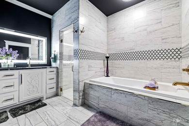 Welcome to this exquisite residence in the highly desirable - photo 23