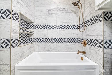 Welcome to this exquisite residence in the highly desirable - photo 34