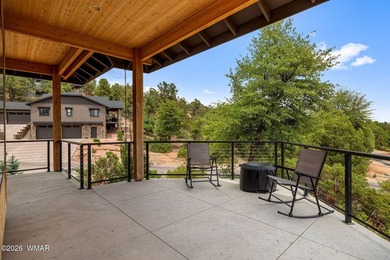 A modern masterpiece in the heart of Payson, this custom-built - photo 35